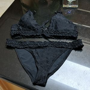 Black bikini